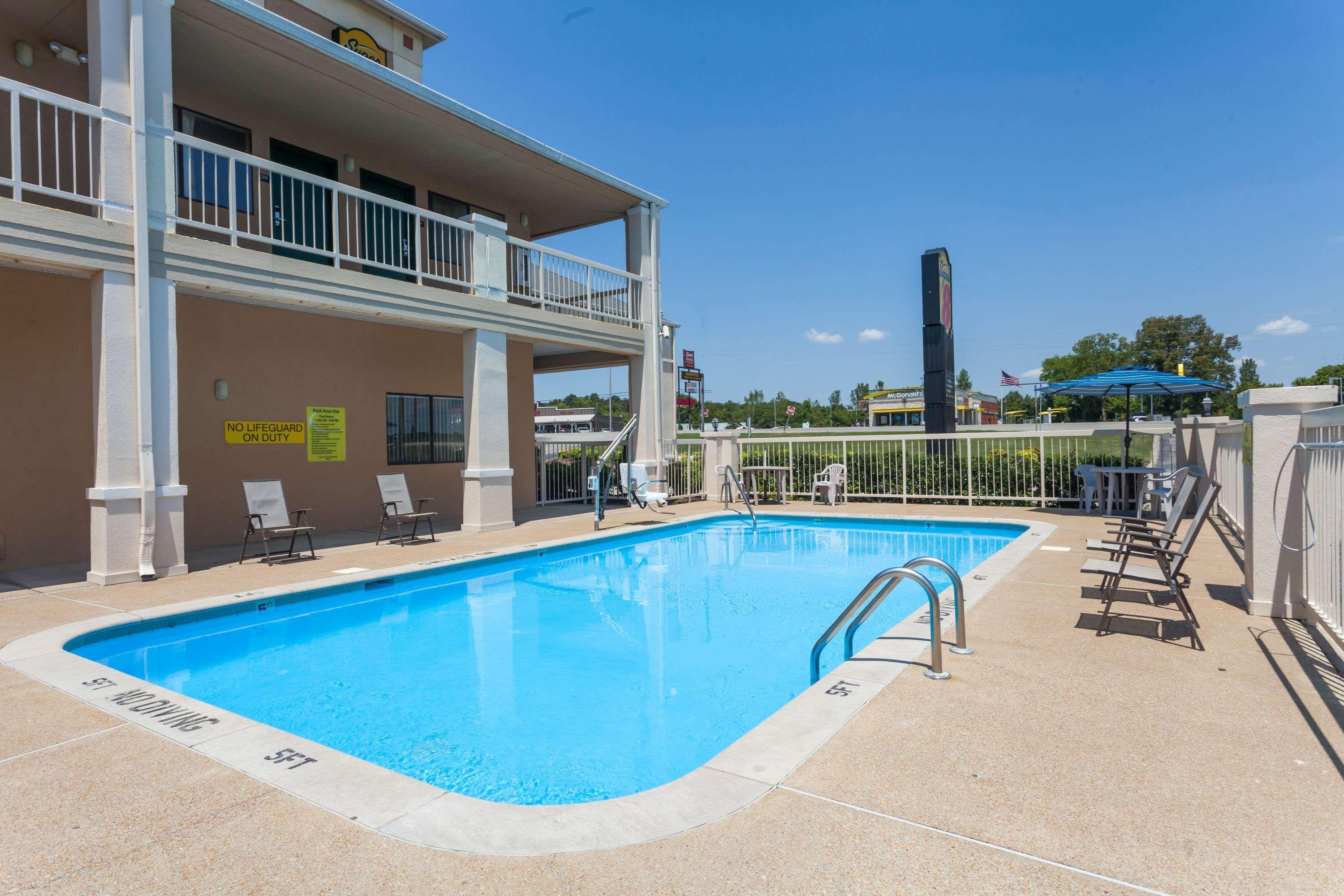 Hotel Super 8 By Wyndham Columbia Exterior foto